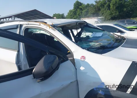 2015 Jeep Cherokee Trailhawk z USA, uszkodzony, nr VIN 1C4PJMBS0FW778614